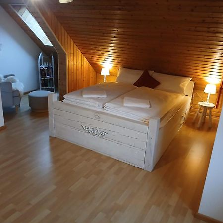 Villa Familienfreundliches-Luxus-Bahnwaerterhaus Schiltach Esterno foto